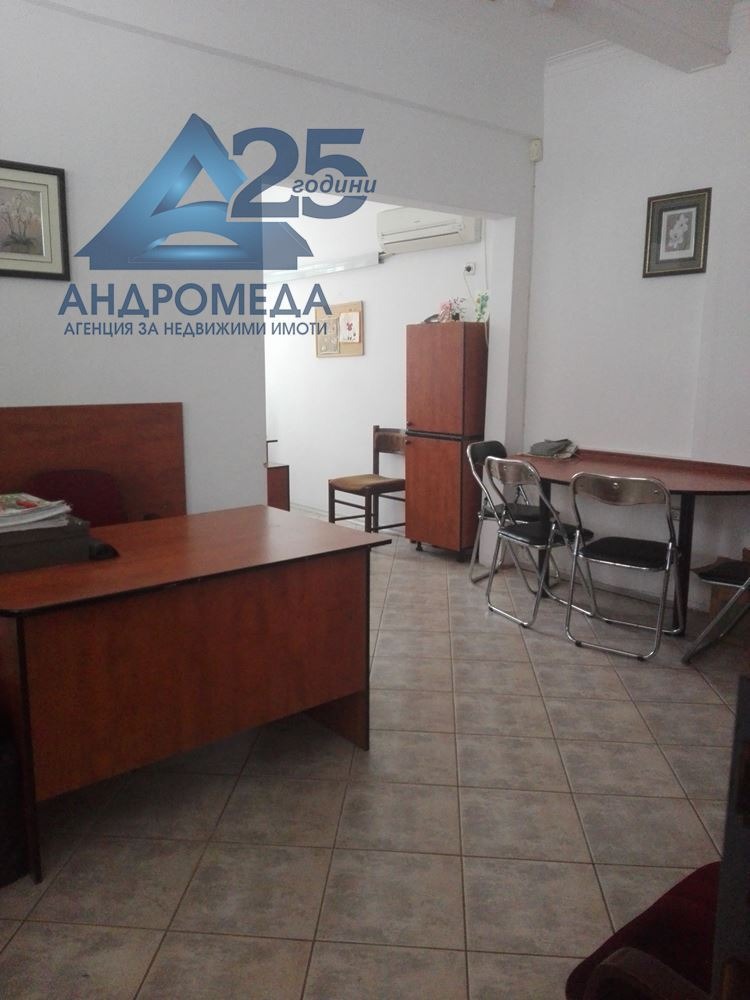 En venta  Oficina Pleven , Idealen tsentar , 30 metros cuadrados | 69909025
