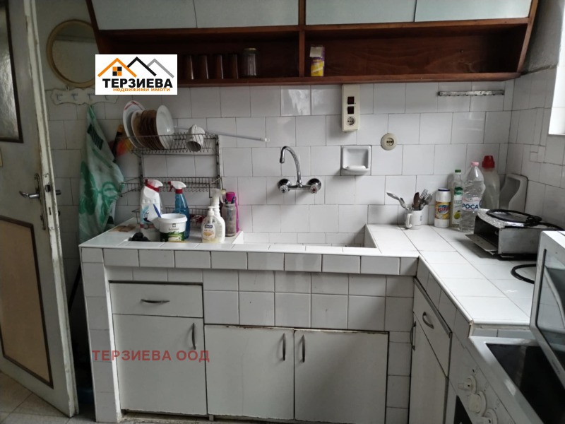 Продава КЪЩА, гр. Стара Загора, Аязмото, снимка 2 - Къщи - 53270279