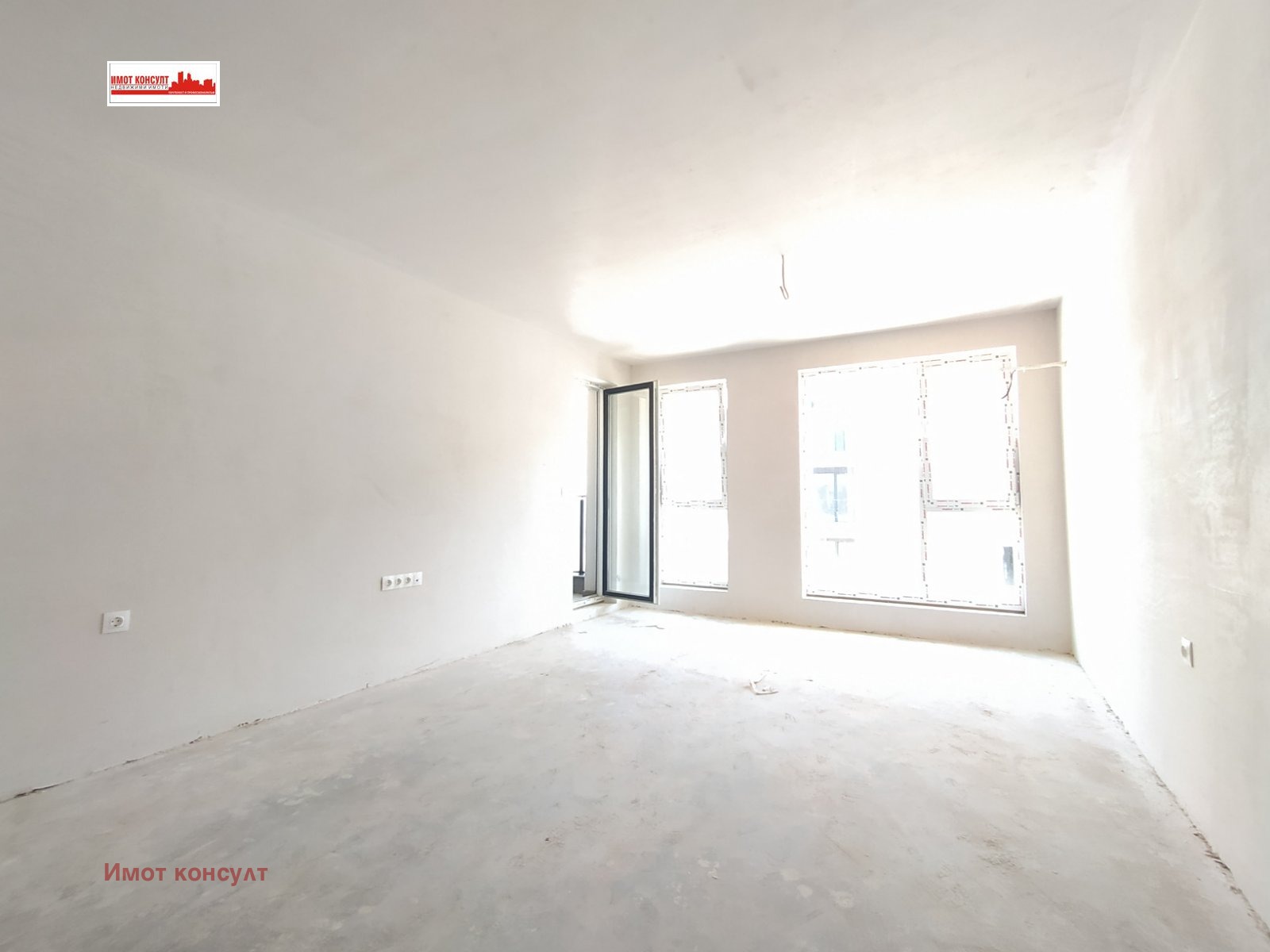 Продава 2-СТАЕН, гр. Пловдив, Въстанически, снимка 2 - Апартаменти - 42783084
