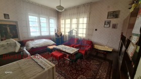 Продажба на имоти в Томбул джамия, град Шумен — страница 4 - изображение 4 