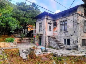 Продажба на имоти в гр. Провадия, област Варна — страница 4 - изображение 10 
