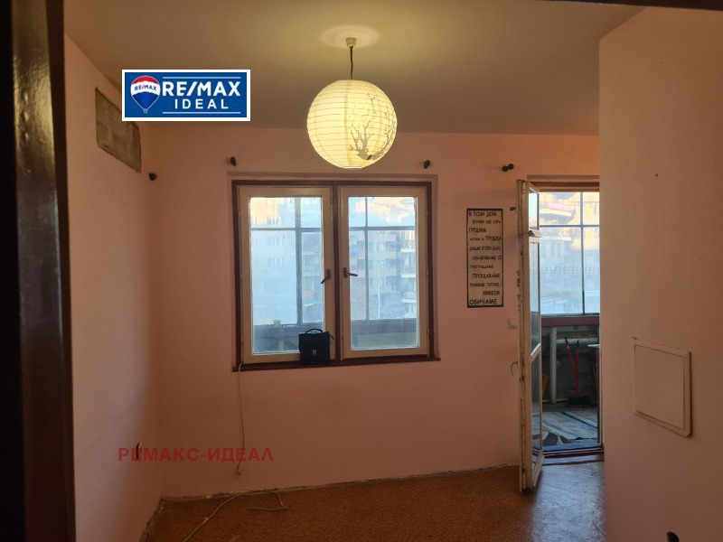 For Sale  2 bedroom Varna , Lyatno kino Trakiya , 75 sq.m | 49077461 - image [2]