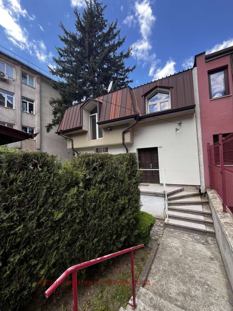 Till salu  Hus Pernik , Centar , 215 kvm | 28773969 - bild [3]