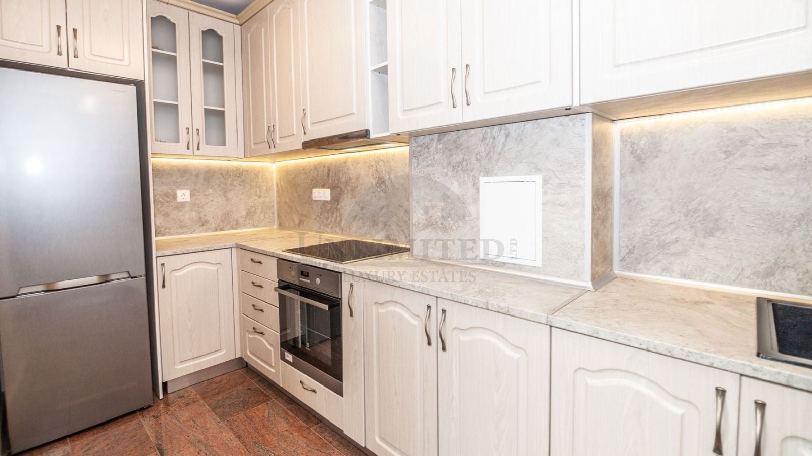 Продава 4-СТАЕН, гр. София, Изток, снимка 6 - Апартаменти - 56017611