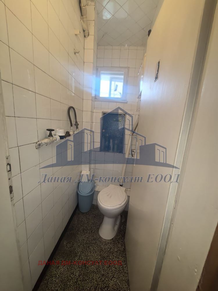 Продава 3-СТАЕН, гр. Шумен, Център, снимка 9 - Апартаменти - 54502350