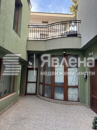 Продава  Офис град Варна , Център , 91 кв.м | 77287884 - изображение [2]