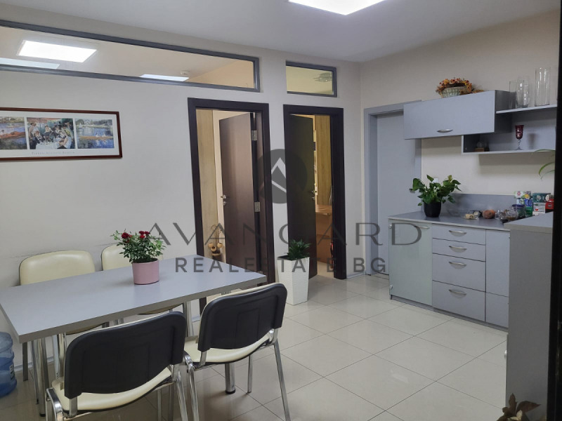 Till salu  Kontor Plovdiv , Centar , 74 kvm | 56627649