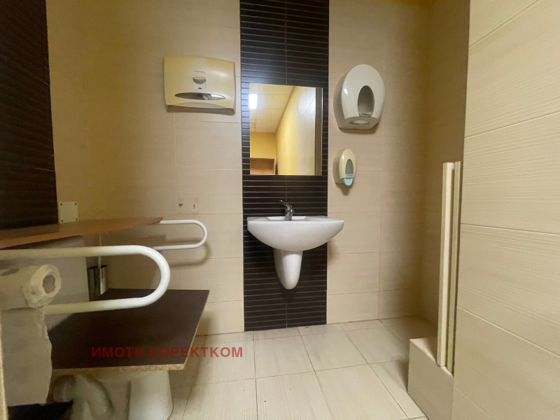 En venta  Comercio Sofia , Mladost 1 , 350 metros cuadrados | 49556995 - imagen [11]