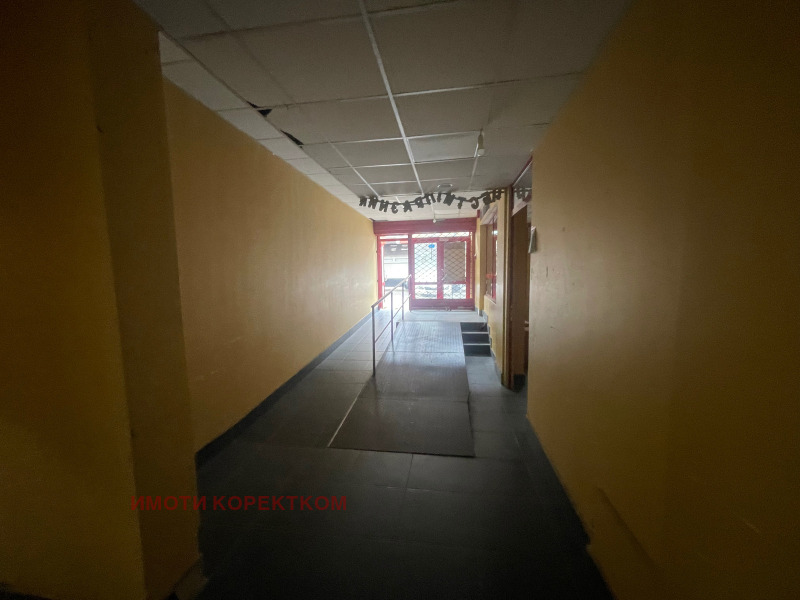 En venta  Comercio Sofia , Mladost 1 , 350 metros cuadrados | 49556995 - imagen [15]