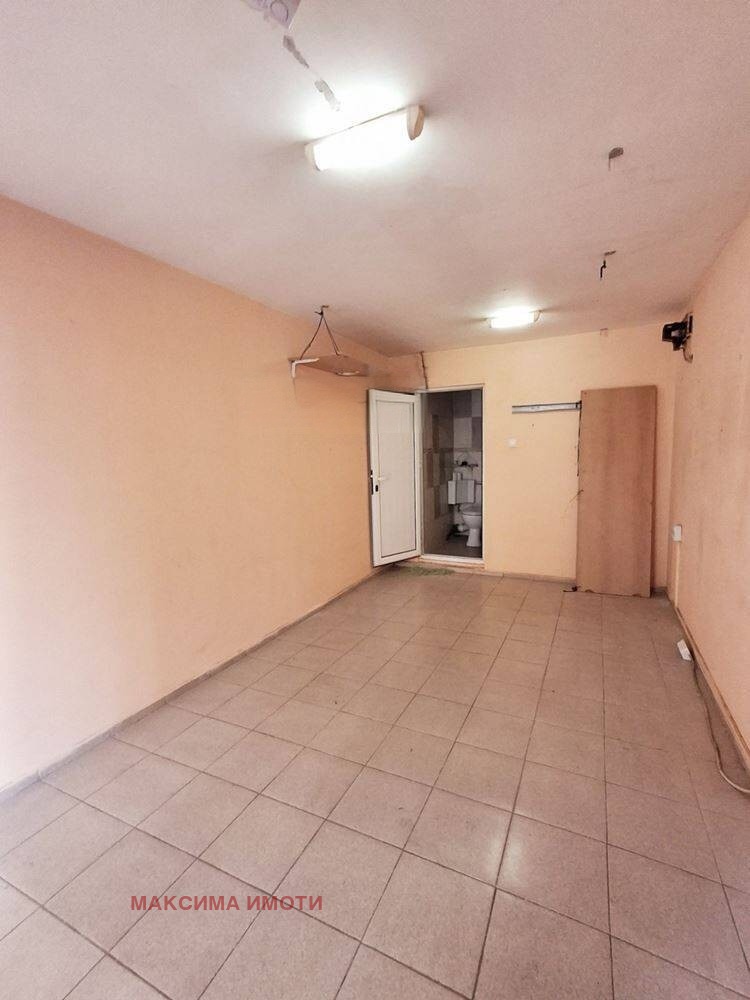 Продава ГАРАЖ, ПАРКОМЯСТО, гр. Бургас, Възраждане, снимка 2 - Гаражи и паркоместа - 53765439