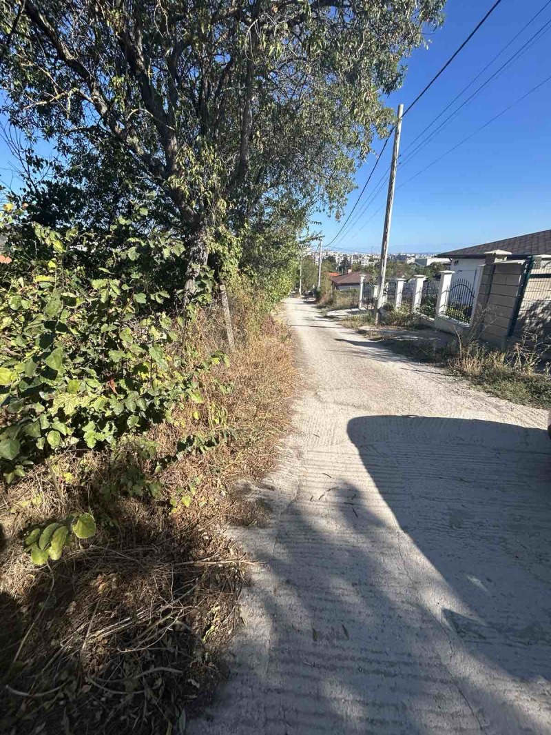 Eladó  Cselekmény Varna , m-t Menteseto , 256 négyzetméter | 37031020