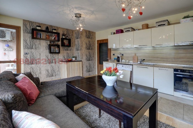 Продава 2-СТАЕН, гр. Варна, Фестивален комплекс, снимка 2 - Апартаменти - 52781256