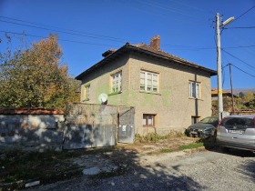 Hus Pirdop, region Sofia 1