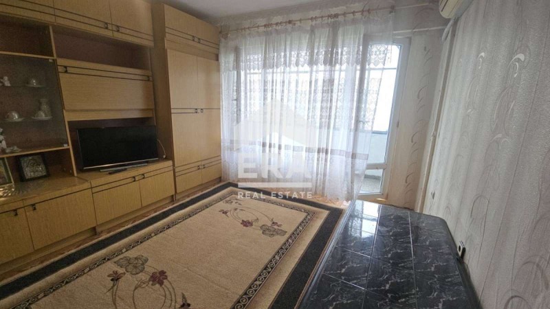De vânzare  1 dormitor Ruse , Rodina 1 , 60 mp | 99450361