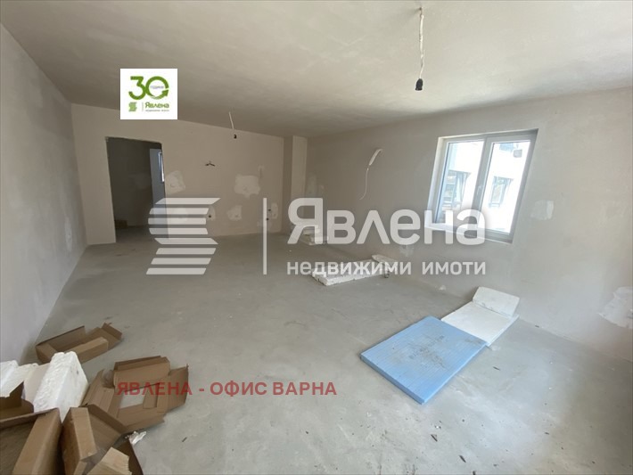 Продава 3-СТАЕН, гр. Варна, Централна поща, снимка 1 - Aпартаменти - 47146014