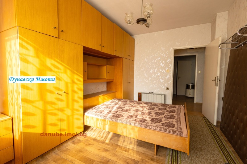 Myytävänä  2 makuuhuonetta Ruse , Družba 3 , 84 neliömetriä | 60123004 - kuva [3]