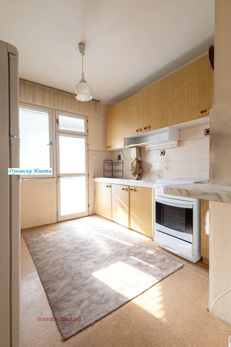 Myytävänä  2 makuuhuonetta Ruse , Družba 3 , 84 neliömetriä | 60123004 - kuva [9]