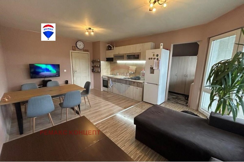 Продава  4-стаен град Шумен , 5-ти полк , 95 кв.м | 40358492 - изображение [2]