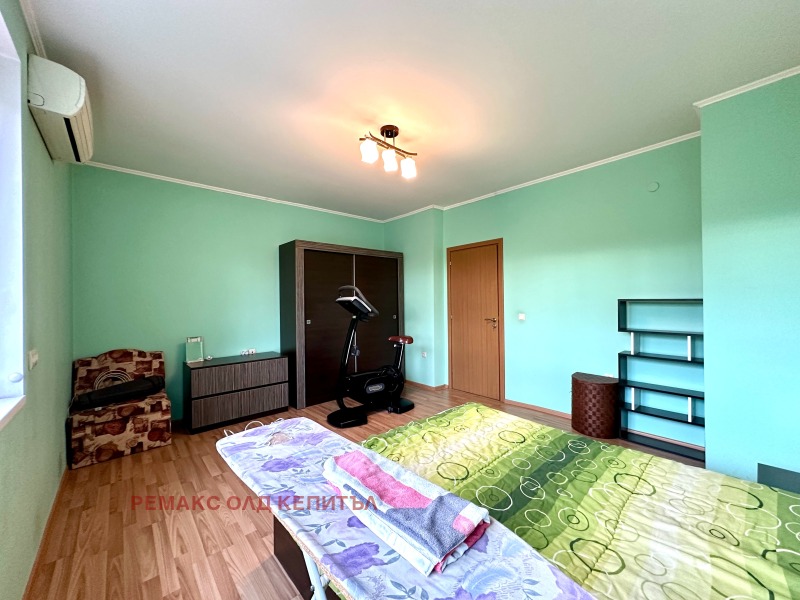 Продава 4-СТАЕН, гр. Велико Търново, Център, снимка 8 - Апартаменти - 53105500