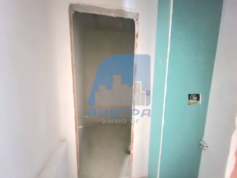 Na prodej  2 ložnice Sofia , Družba 2 , 205 m2 | 71673780 - obraz [5]