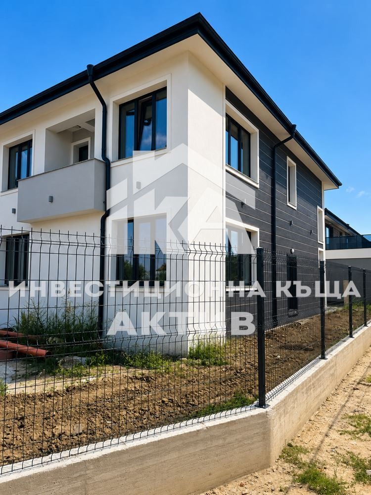 Продава КЪЩА, гр. Пловдив, Беломорски, снимка 2 - Къщи - 55134850