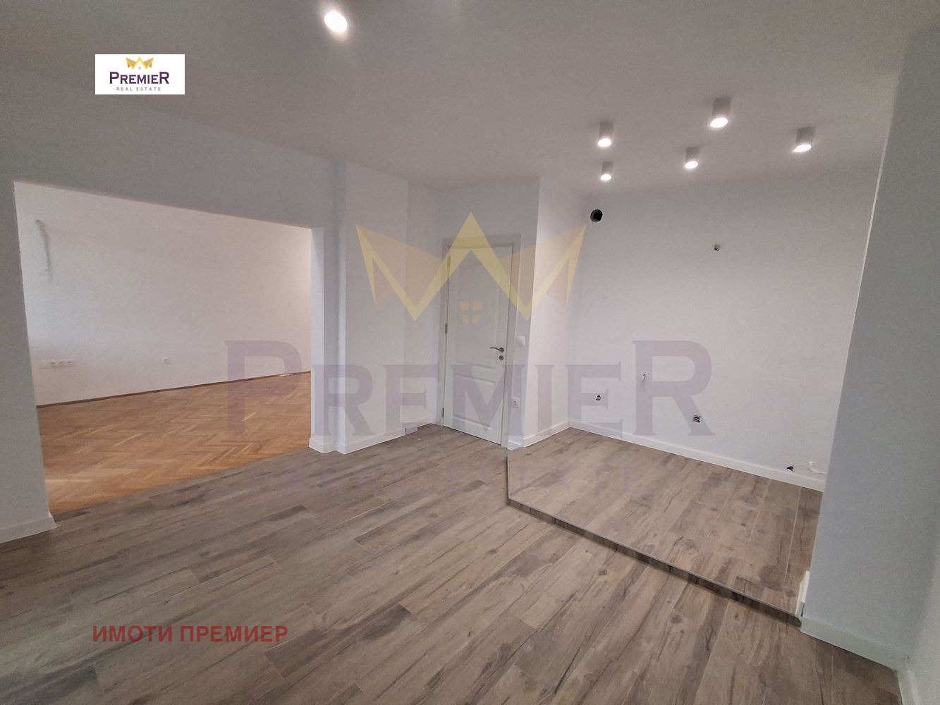 Продава 4-СТАЕН, гр. Варна, Лятно кино Тракия, снимка 4 - Апартаменти - 54587963