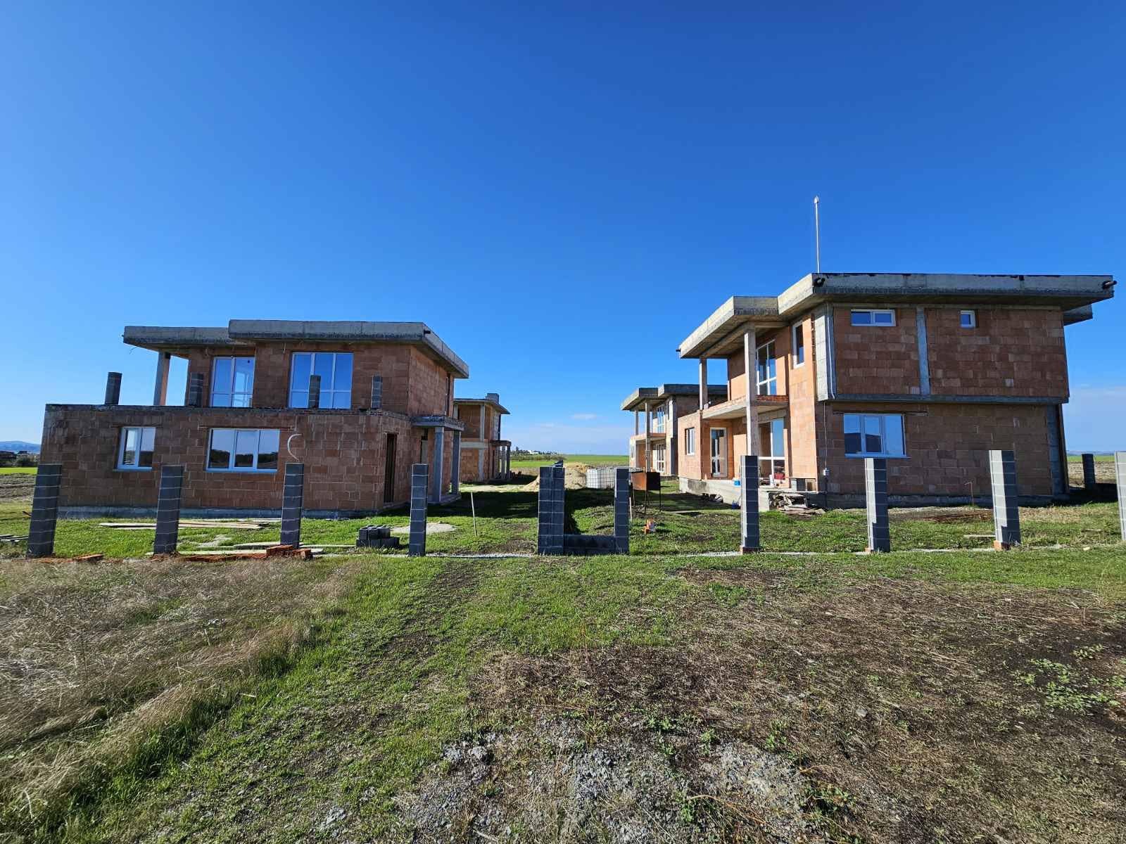 Продава КЪЩА, гр. Бургас, Сарафово, снимка 2 - Къщи - 44776333