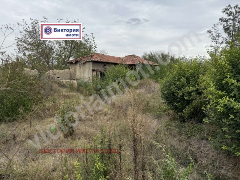 Продава КЪЩА в област Велико Търново, с. Иванча - 100 кв.м / 6 000 € » 11 734.98 лв., ВИКТОРИЯ ИМОТИ ЕООД