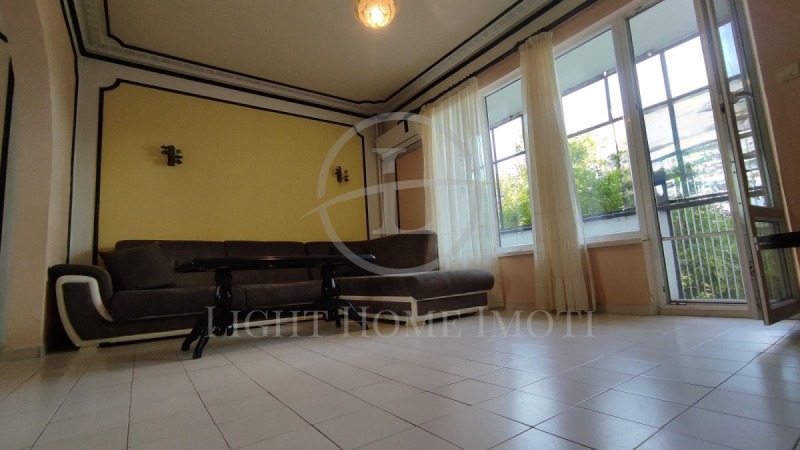 Продается  2 спальни Пловдив , Кючук Париж , 94 кв.м | 30675088 - изображение [2]