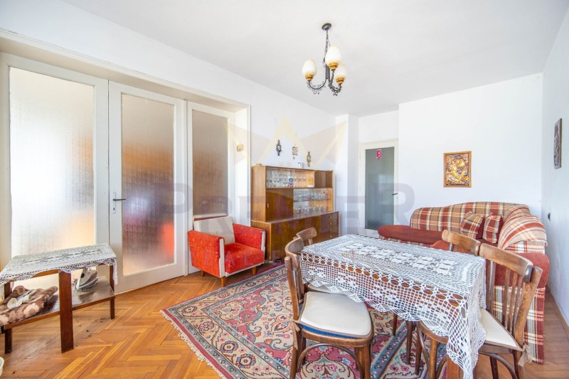 Продава 4-СТАЕН, гр. Добрич, Център, снимка 4 - Апартаменти - 53198972