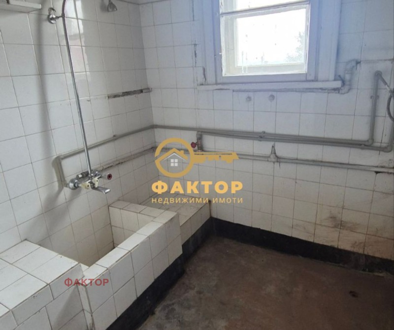 Продава КЪЩА, с. Устина, област Пловдив, снимка 10 - Къщи - 52320686