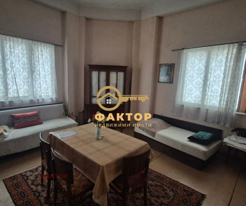 Продава КЪЩА, с. Устина, област Пловдив, снимка 7 - Къщи - 52320686