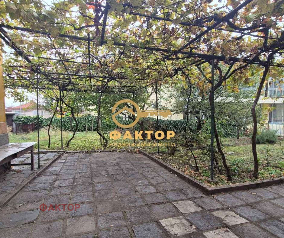 Продава КЪЩА, с. Устина, област Пловдив, снимка 2 - Къщи - 52320686