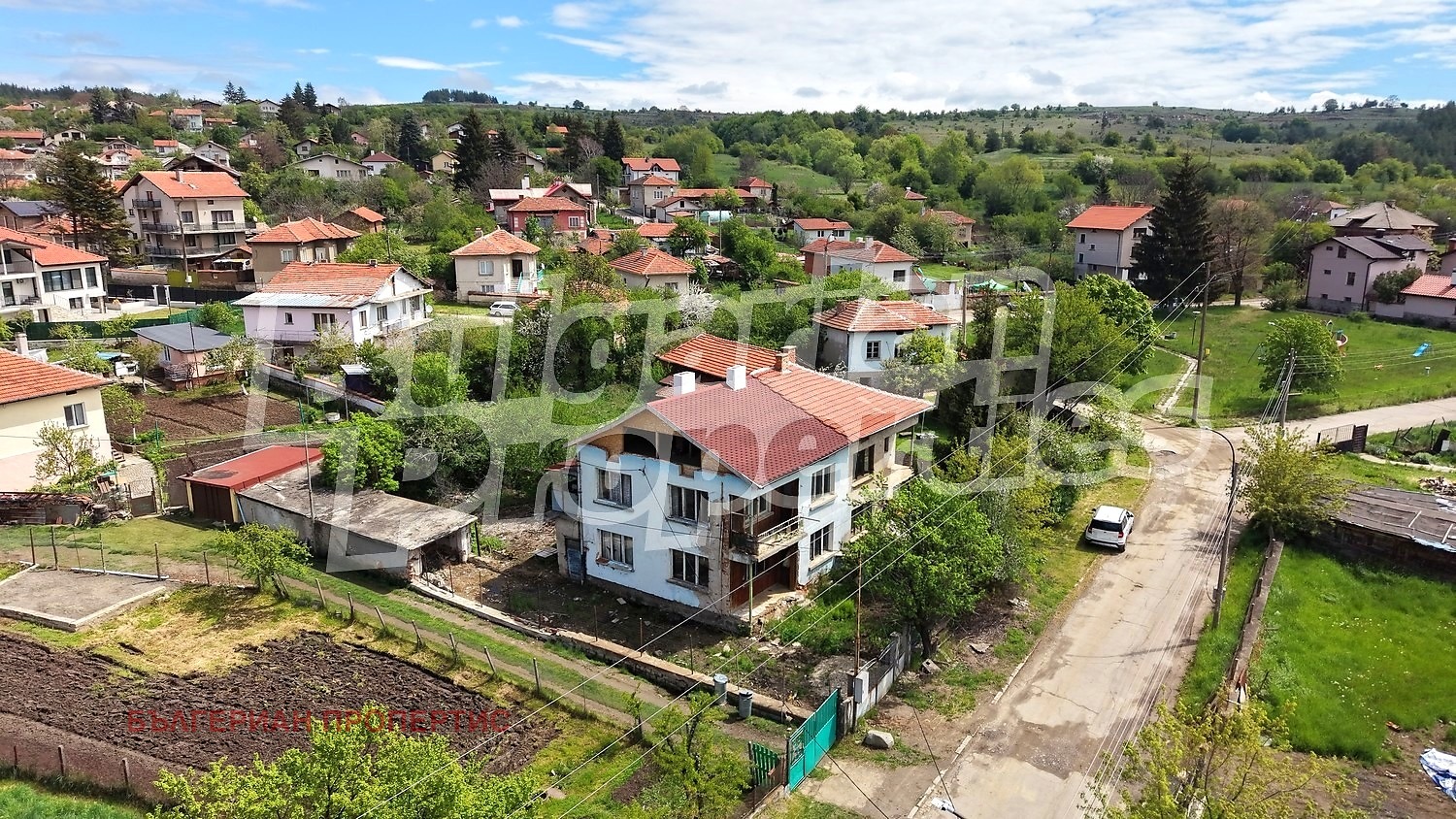 Продава КЪЩА, с. Горни Окол, област София област