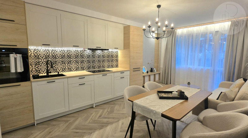 Продава 4-СТАЕН в град София, Лагера - 81 кв.м / 379 000 € » 741 259.57 лв., РЕВИВО ХОУМС