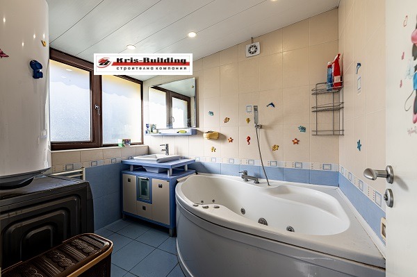 Продава 4-СТАЕН, гр. Варна, Цветен квартал, снимка 10 - Апартаменти - 52380412