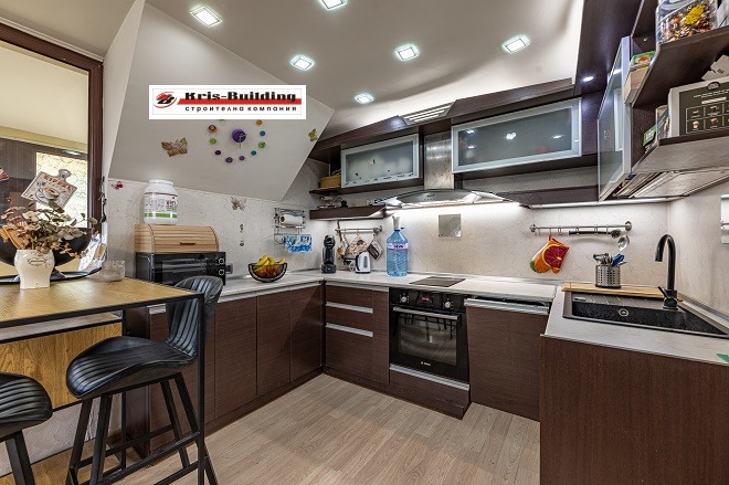 Продава 4-СТАЕН, гр. Варна, Цветен квартал, снимка 4 - Апартаменти - 52380412