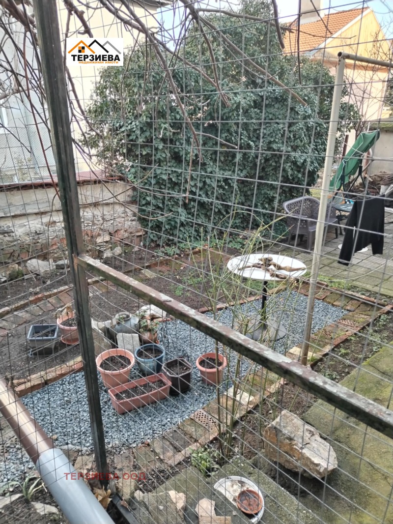 Продава ЕТАЖ ОТ КЪЩА, гр. Стара Загора, Македонски, снимка 15 - Етаж от къща - 53269423