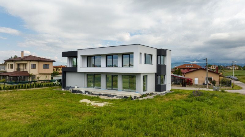 Zu verkaufen  Haus Sofia , Wolujak , 502 qm | 72362713