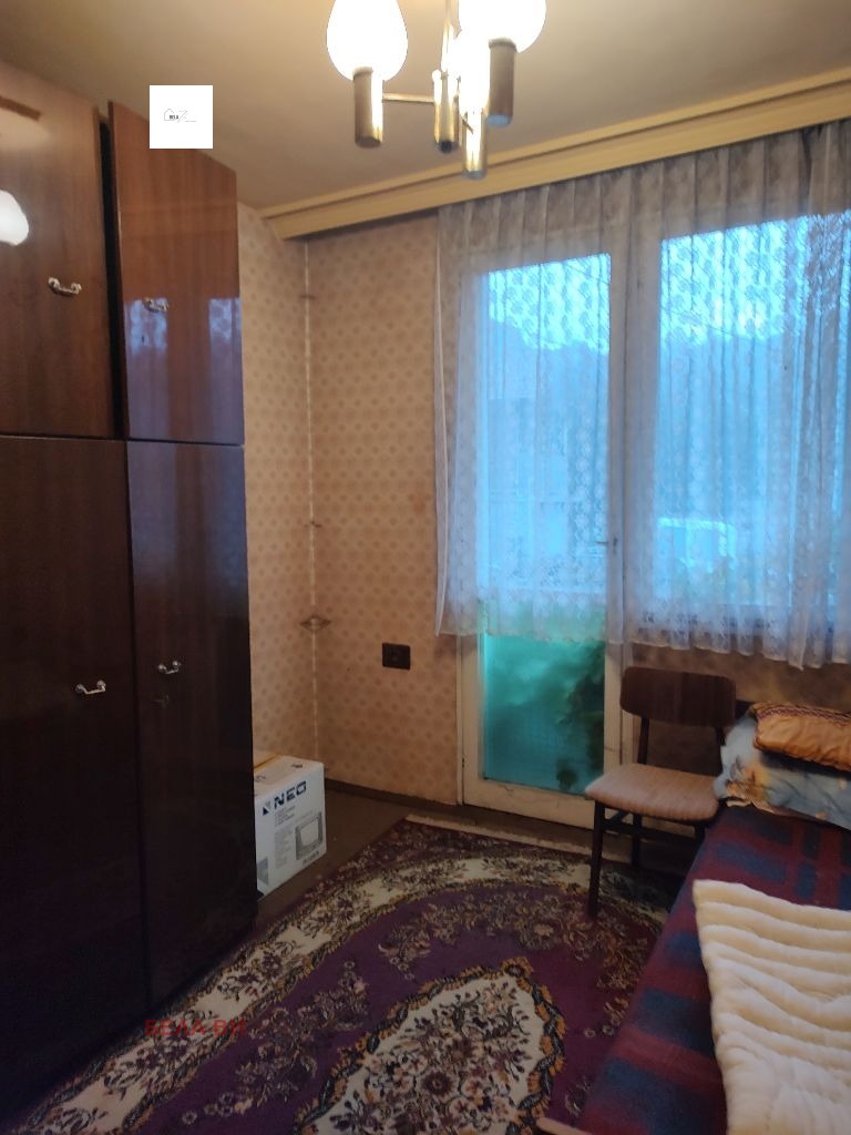 Продава КЪЩА, гр. Перник, Каменина, снимка 9 - Къщи - 47103304