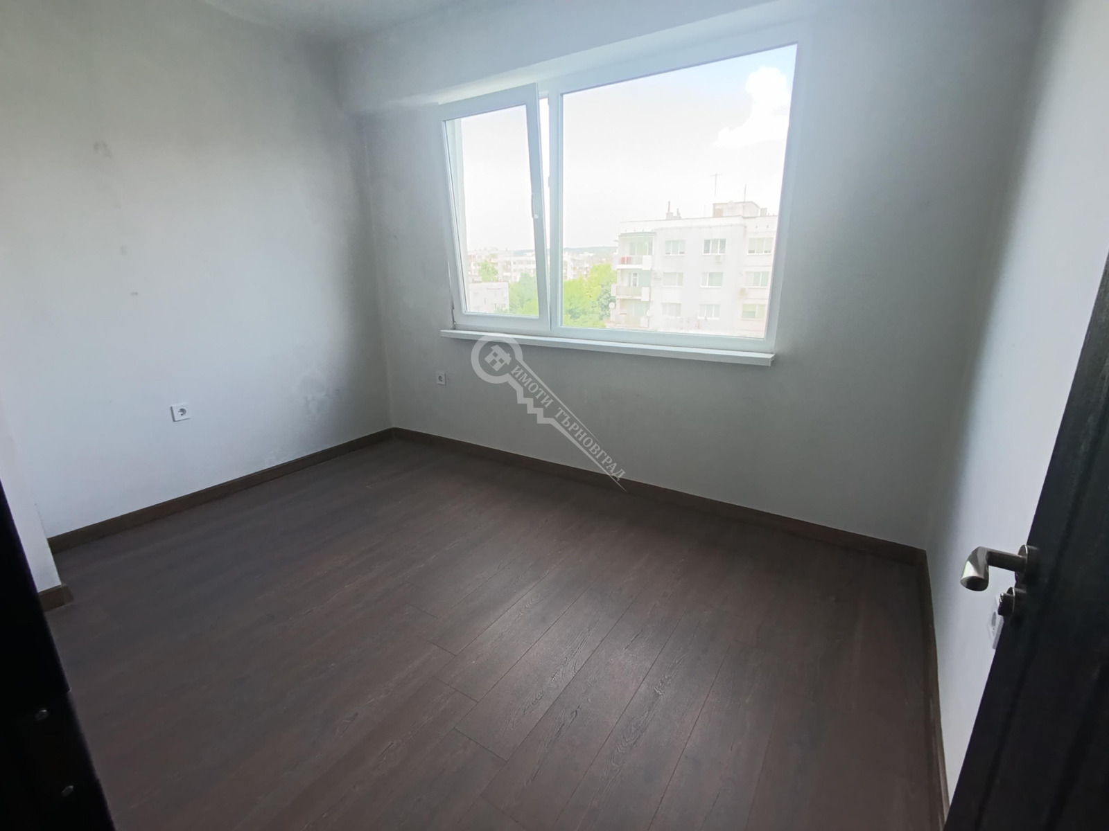Продава 4-СТАЕН, гр. Велико Търново, Бузлуджа, снимка 5 - Апартаменти - 55129009