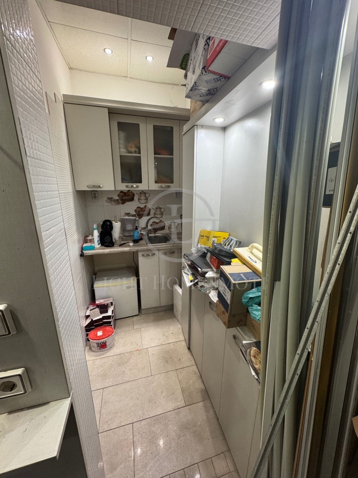 Продава МАГАЗИН, гр. Пловдив, Тракия, снимка 2 - Магазини - 53629166