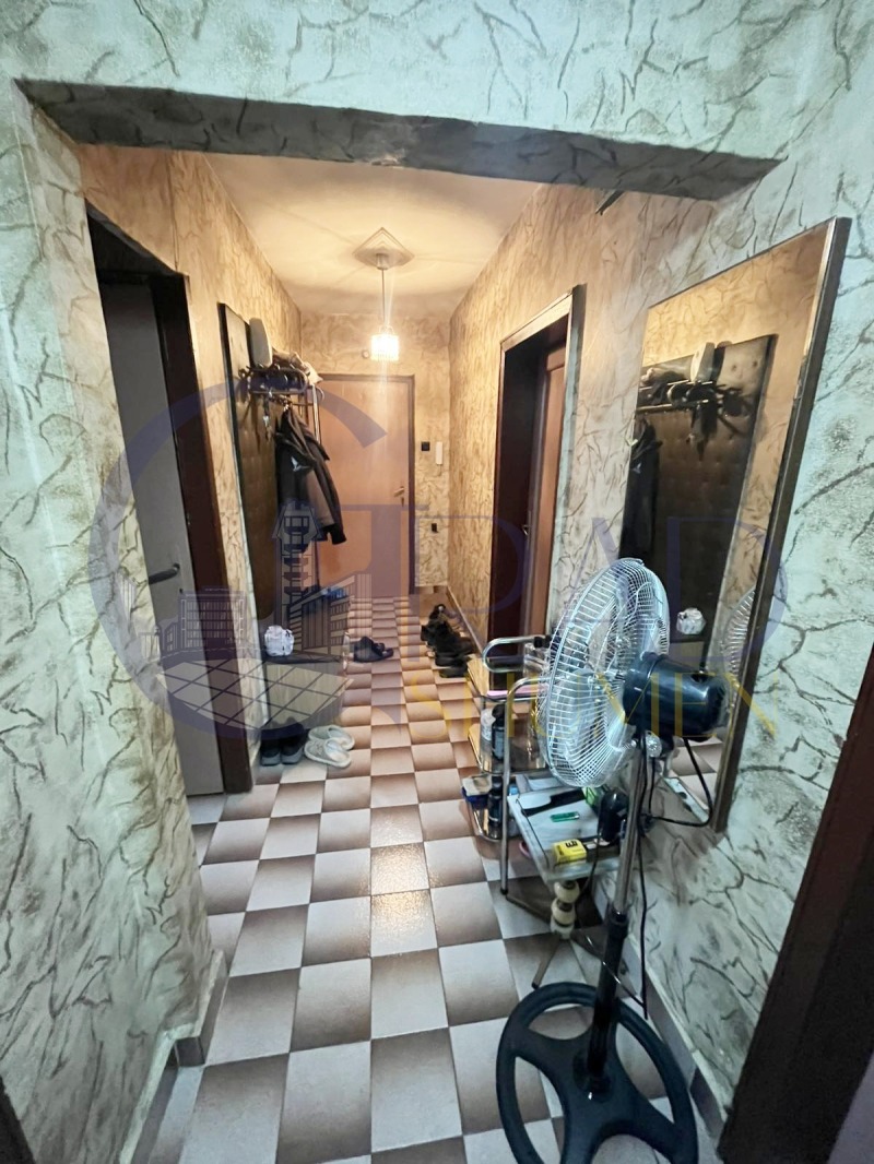 Продава 3-СТАЕН, гр. Шумен, Тракия