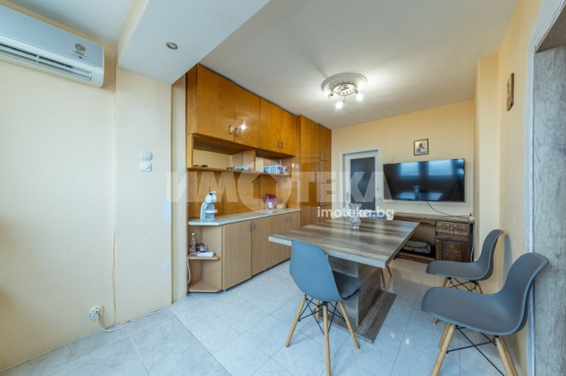 Продава МНОГОСТАЕН, гр. Варна, Левски 1, снимка 2 - Апартаменти - 53178189