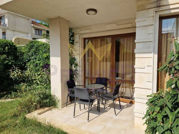 Продава КЪЩА, гр. Бяла, област Варна, снимка 8 - Къщи - 53249603