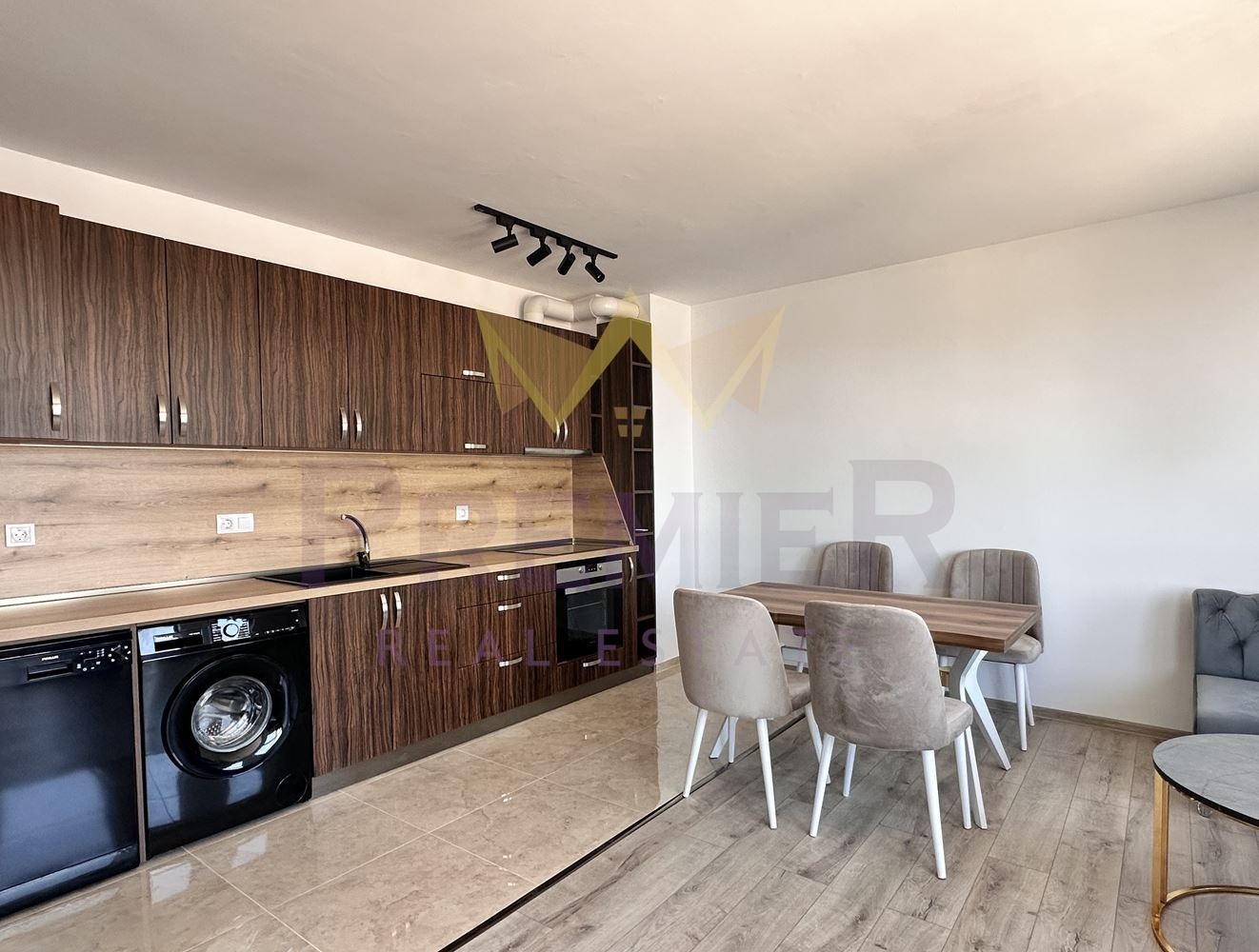 Продава 2-СТАЕН, гр. Пловдив, Христо Смирненски, снимка 2 - Апартаменти - 55990969