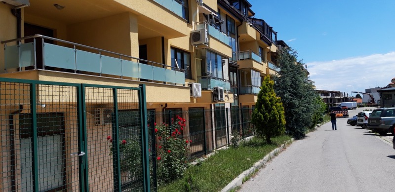 Продава МАГАЗИН в град София, Бояна - 420 кв.м / 415 000 € » 811 669.45 лв., РИК-ОМ ЕООД