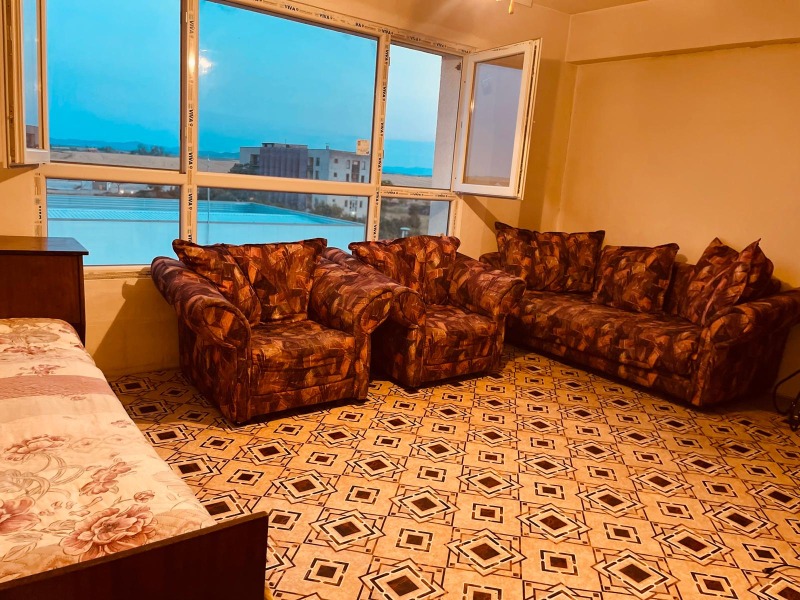 Продава  1-стаен град Хасково , Червена стена , 43 кв.м | 13449271