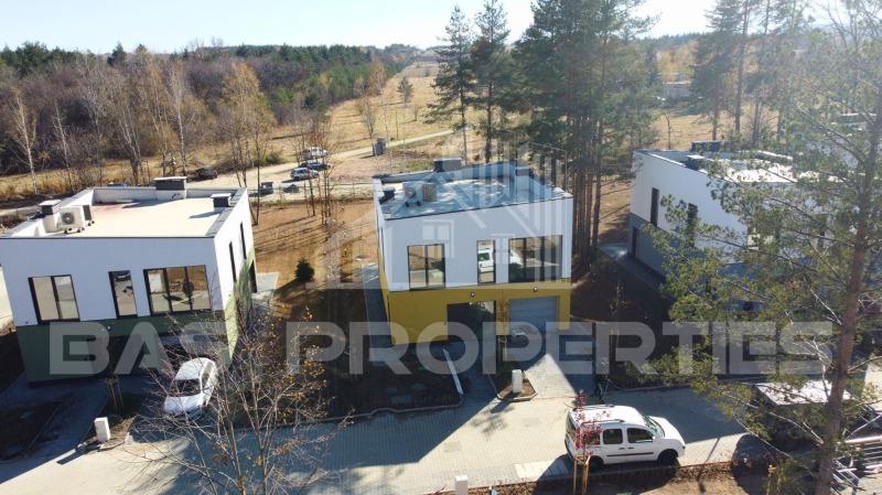 Продава  Къща област София , с. Вакарел , 219 кв.м | 59440832 - изображение [12]