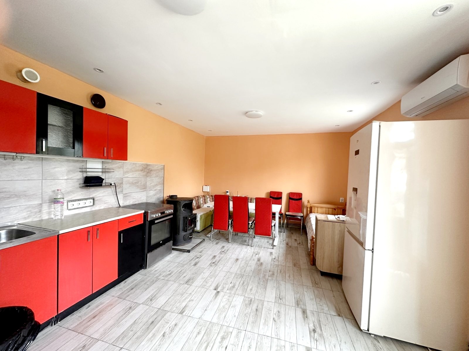 Продава КЪЩА, с. Ивански, област Шумен, снимка 4 - Къщи - 56007293